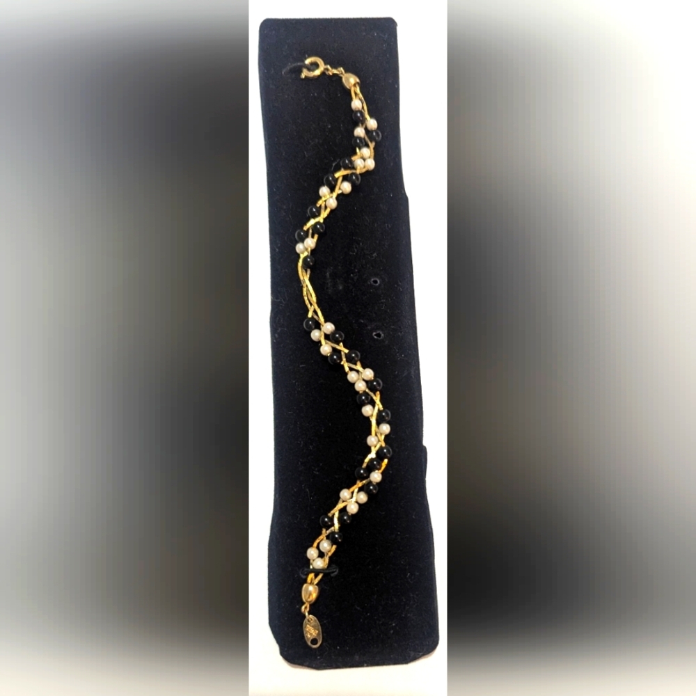 Sharp Vintage Trifari 8" Black White Beaded Tennis Bracelet On Braided Goldtone